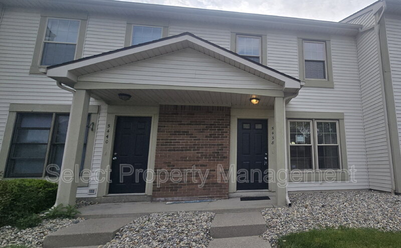 Fort Wayne House: 5438 Evard Rd