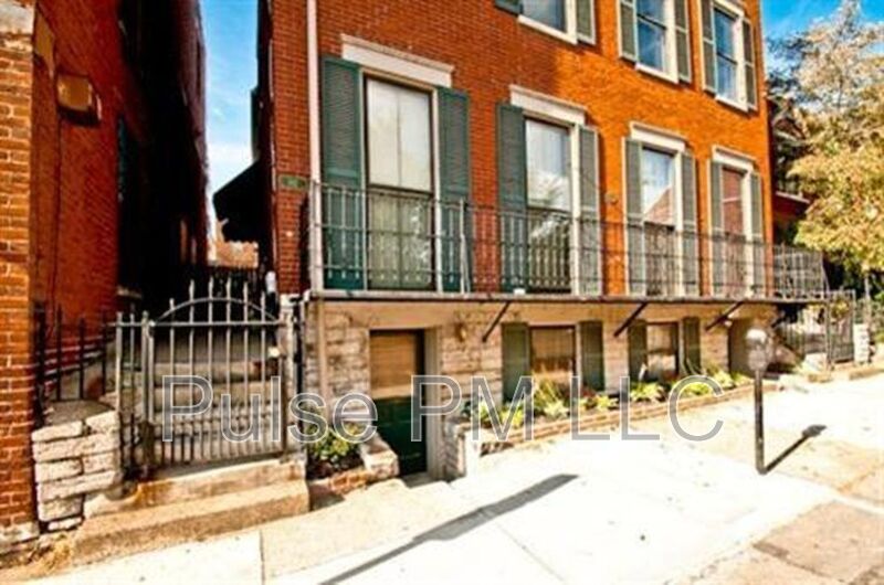 Covington Condo: 112 East 5th Street