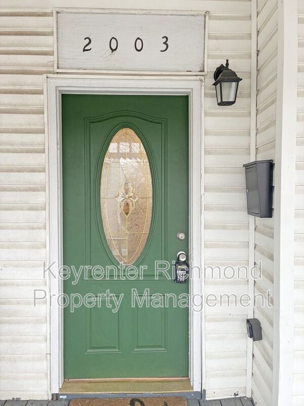 Richmond House: 2003 Cedar Street