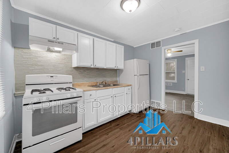 La Porte Condo: 1404 Federal Ave