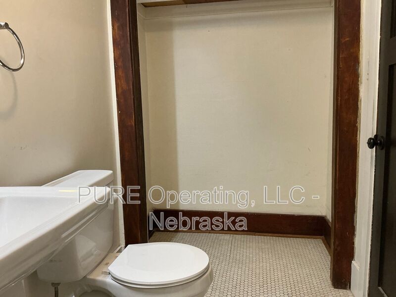 Council Bluffs House: 120 North 6th Street