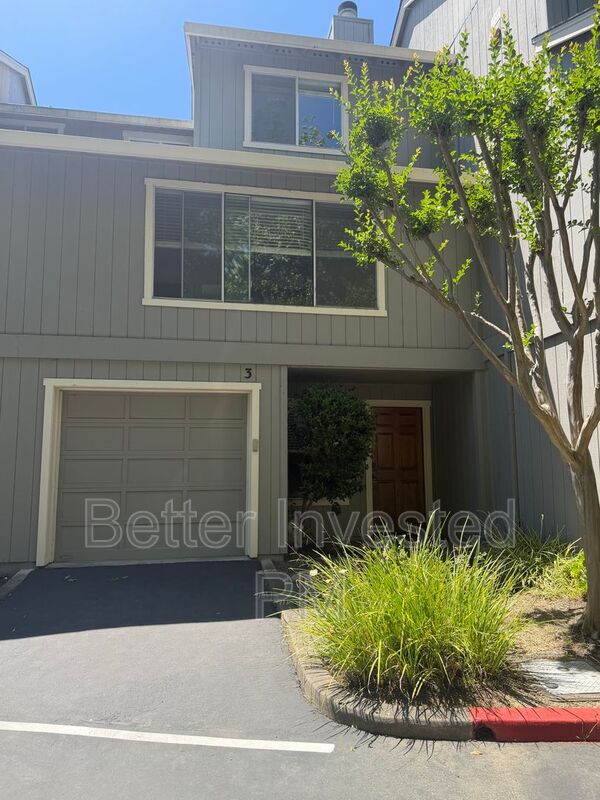 Sebastopol House: 7720 Bodega Ave