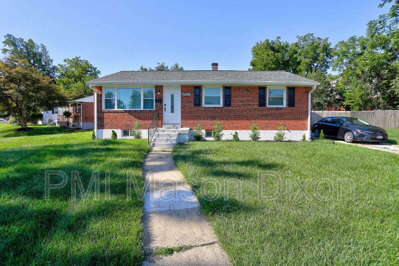 Randallstown House: 8523 Fieldway Dr