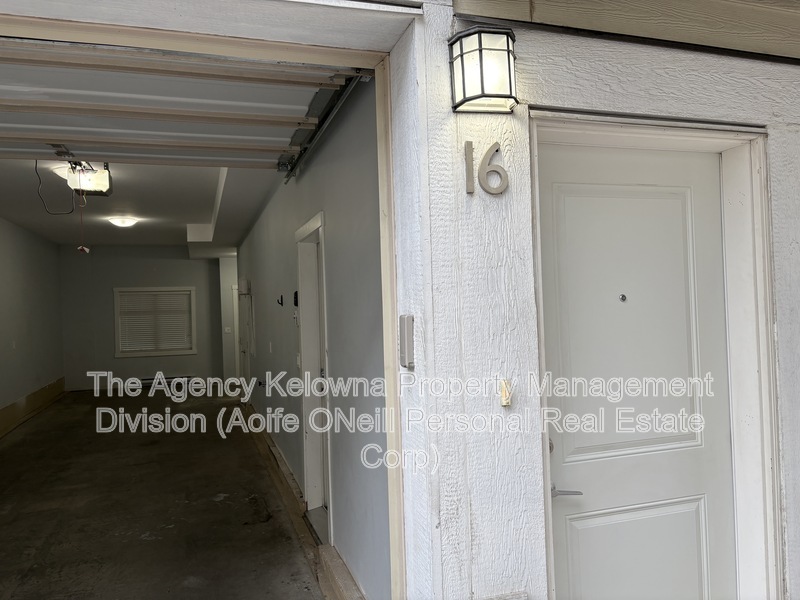 Kelowna Townhome: 1308 Rutland Rd N