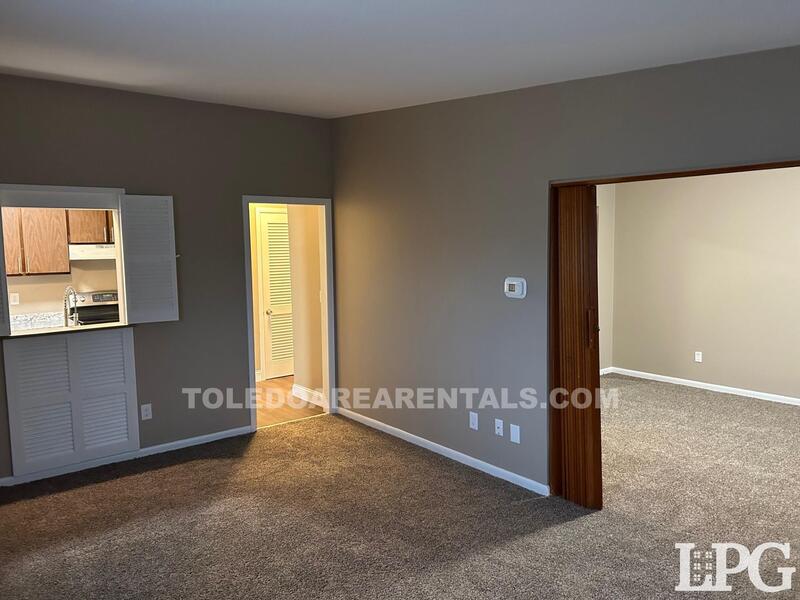 Toledo Condo: 4425 Talmadge Rd