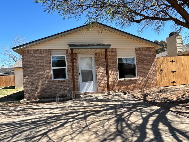 Lubbock House: 9603 Elmwood Avenue