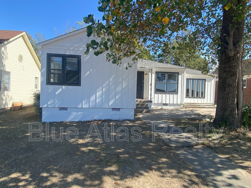 Little Rock House: 1303 College Street