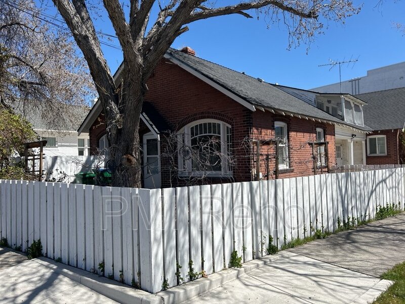 Reno Condo: 222 River Rock St