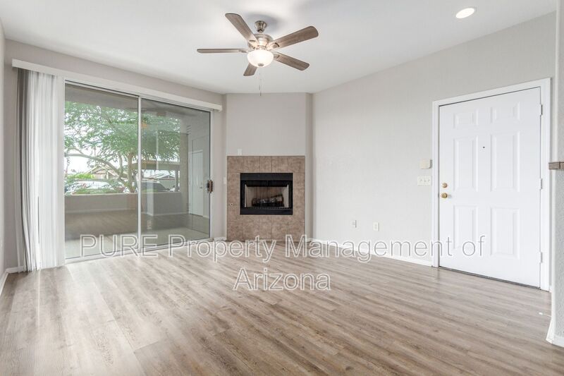 Phoenix Condo: 2929 W Yorkshire Dr