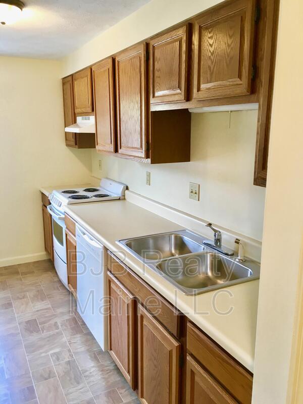 Old Orchard Beach Condo: 6 Oregon Avenue