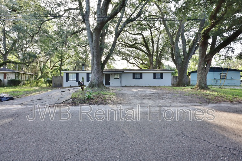 Jacksonville House: 2529 March Hare Ln