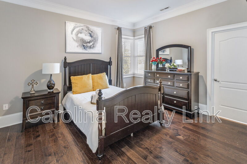 Mint Hill House: Thompson Road