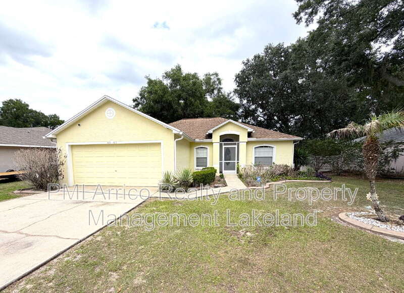 Lakeland House: 5967 Hillside Heights Drive