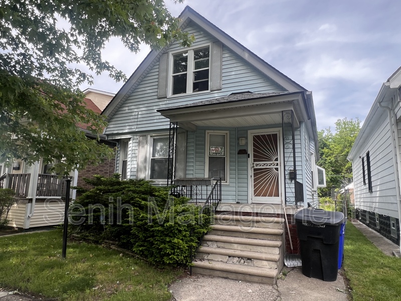 Detroit House: 4190 Hurlbut St