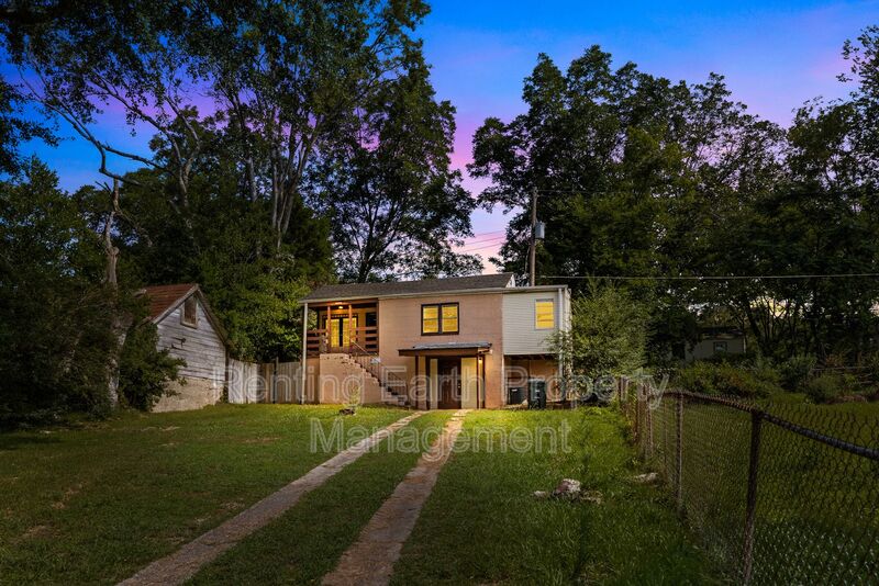 Birmingham House: 1504 35th St Ensley