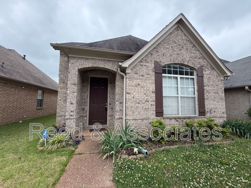 Cordova House: 7209 Grapetree Trl