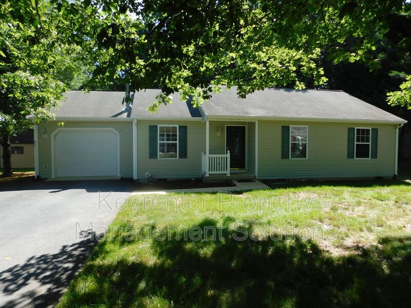 Stuarts Draft House: 10 Auburn Ct