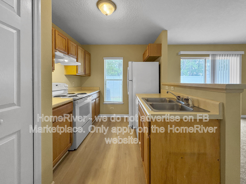 Jacksonville Townhome: 7409 Palm Hills Dr
