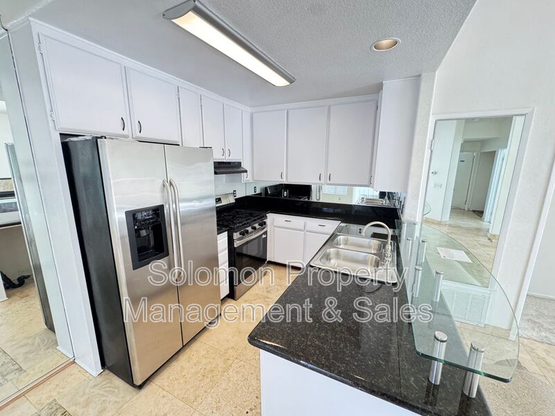 Oceanside Condo: 505 Lands End Way