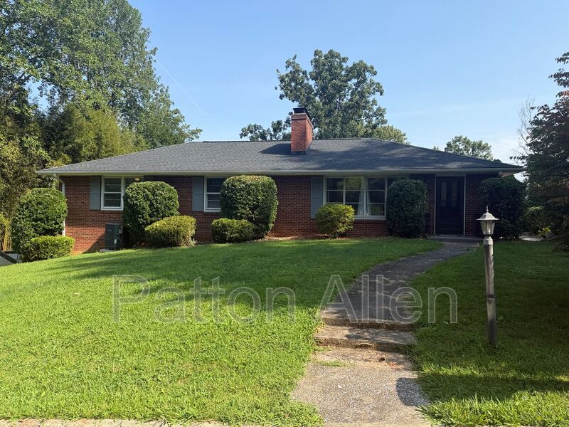 Asheville House: 70 Taft Ave
