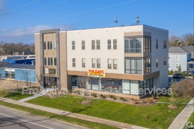 4013 Colley Avenue - 202