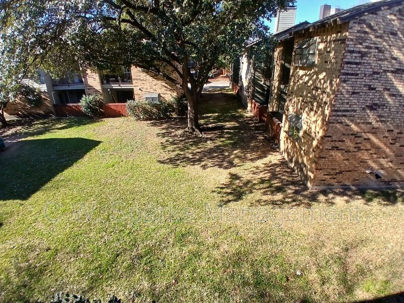 Dallas Condo: 5335 Bent Tree Forest Dr