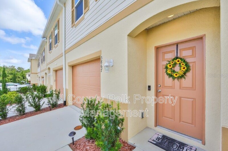 Lakeland Townhome: 3867 Hampstead Ln.