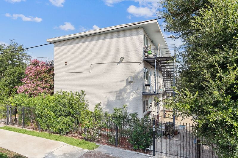 New Orleans Condo: 2013 S Liberty St. - 304