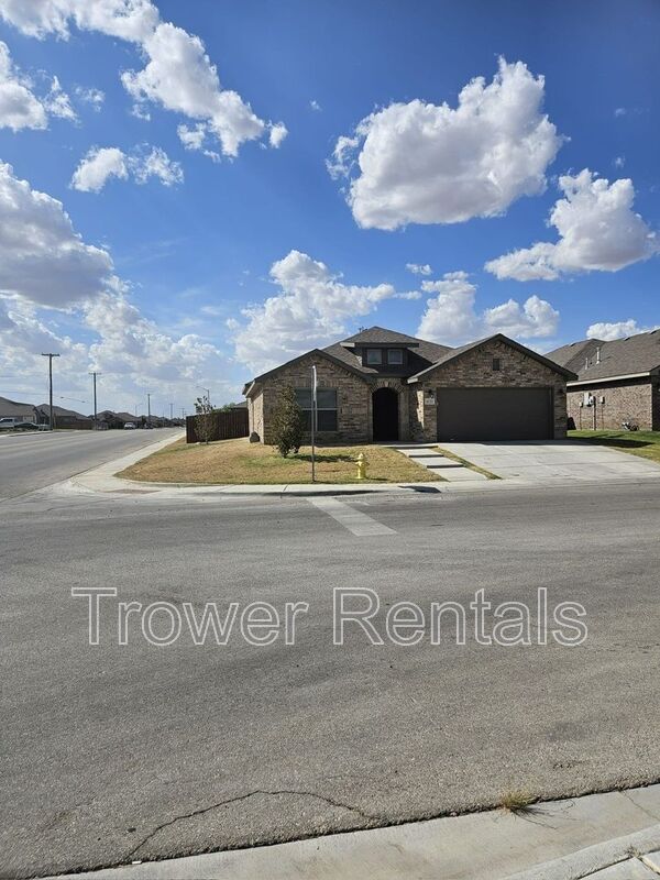 Odessa House: 1021 E 90th