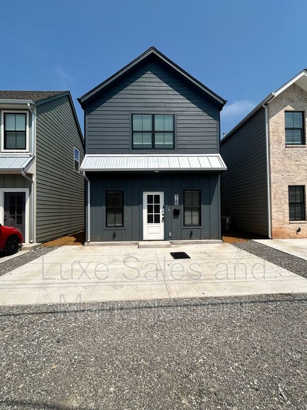 Edmond House: 610 W. 2nd Street Suite 110