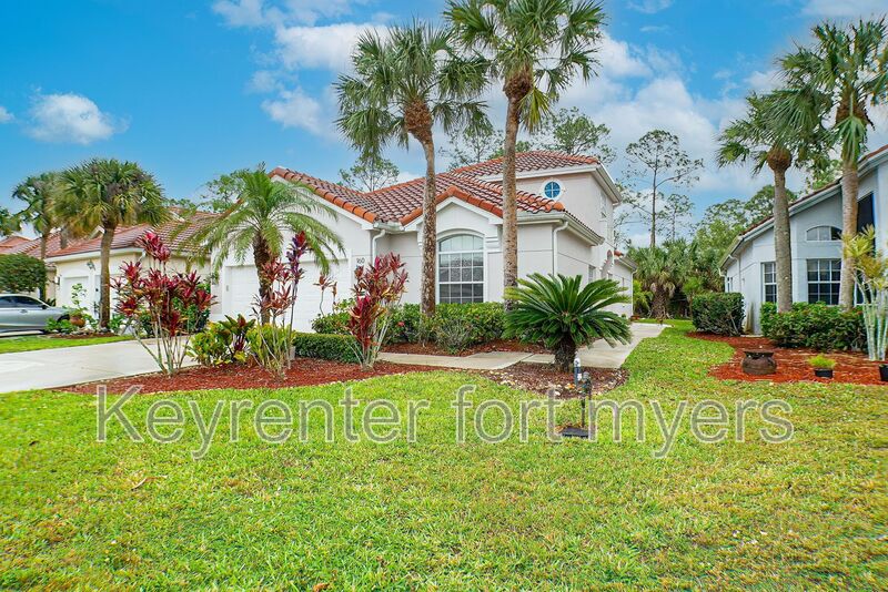 Naples House: 160 Lady Palm Dr