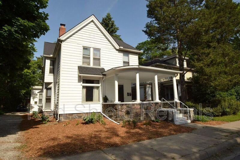 Ypsilanti Condo: 113 N. Hamilton St.