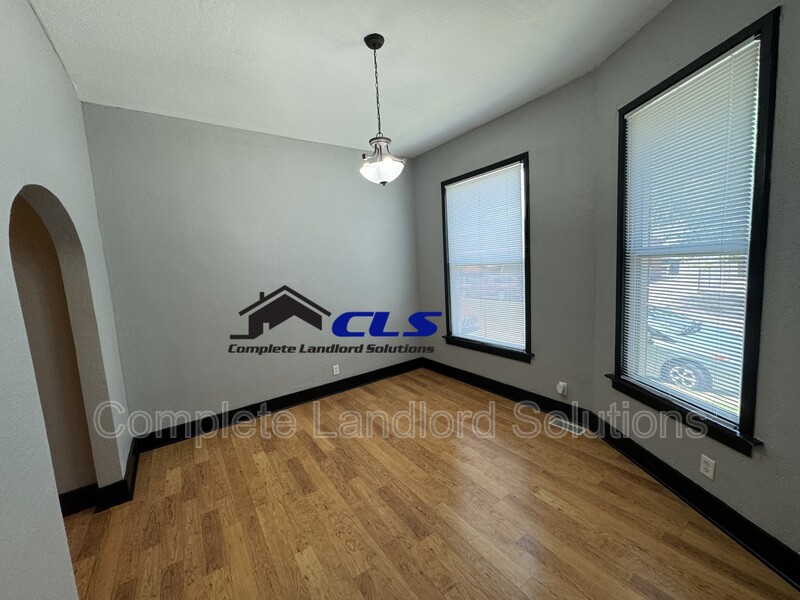 Terre Haute House: 17 N 14th