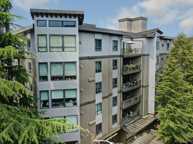 Seattle Condo: 5001 California Ave SW