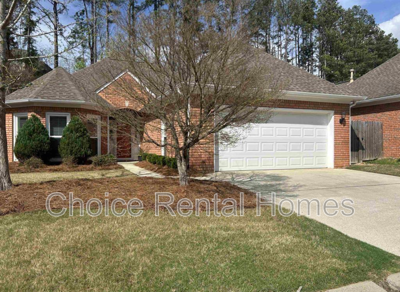 Birmingham House: 141 Southlake Lane