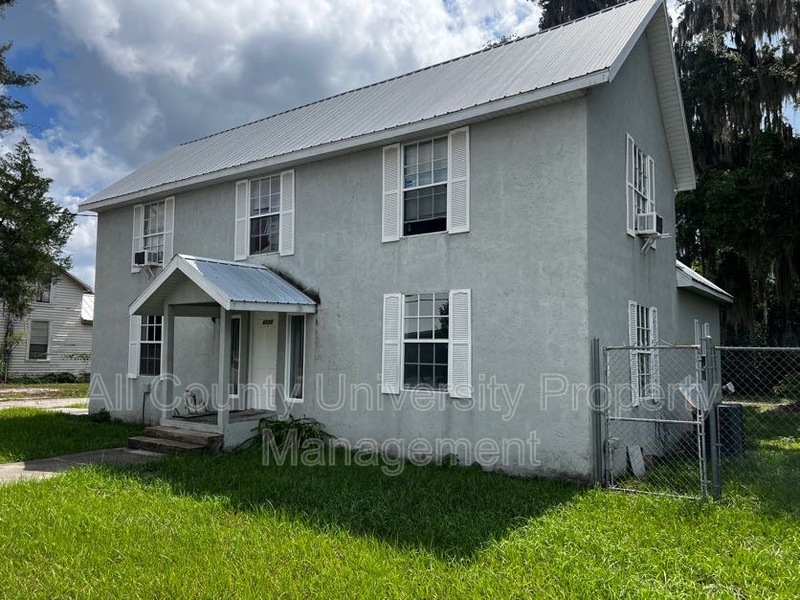 Hawthorne Condo: 6536 SE 221st ST