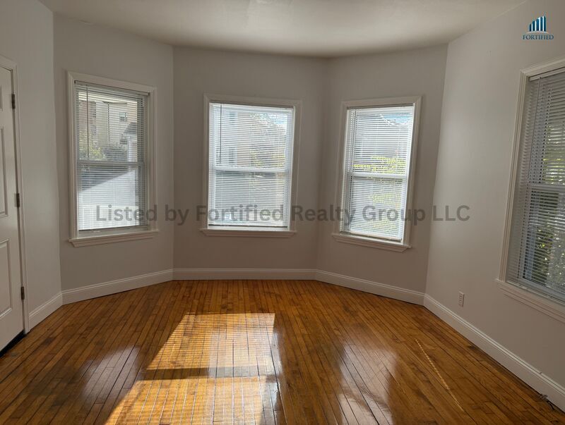 Fall River Condo: 120 Walnut St