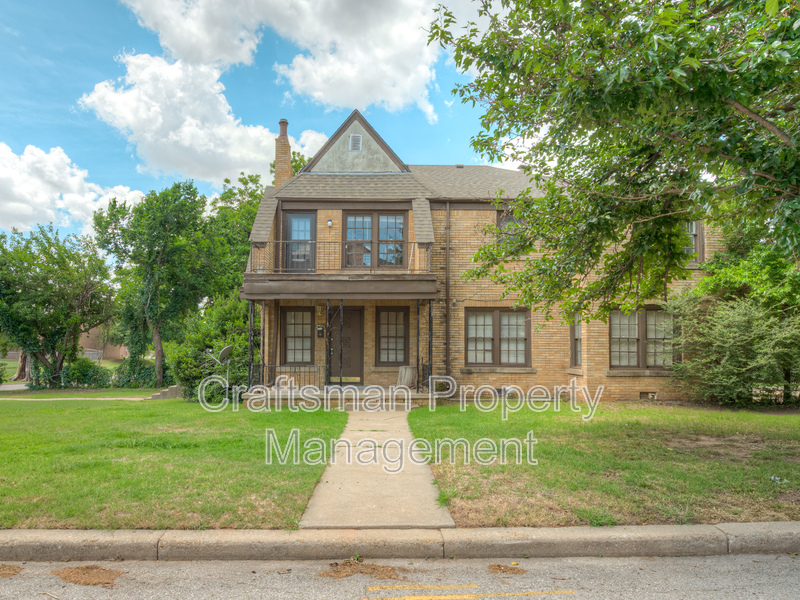 Oklahoma City House: 2301 North Florida Avenue