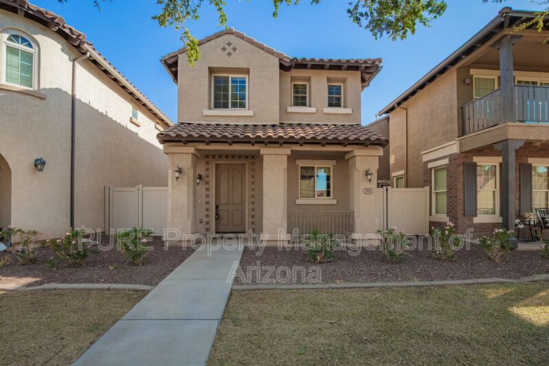 Gilbert House: 3888 E Gideon Way