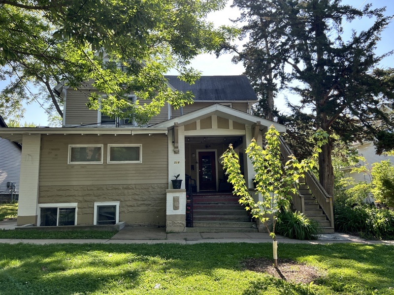 Iowa City Condo: 518 N Van Buren