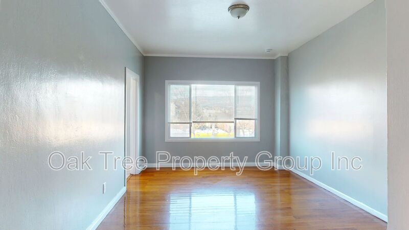 Oakland House: 3401 International Blvd