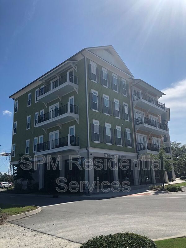 Wilmington House: 204 Arcadian Row