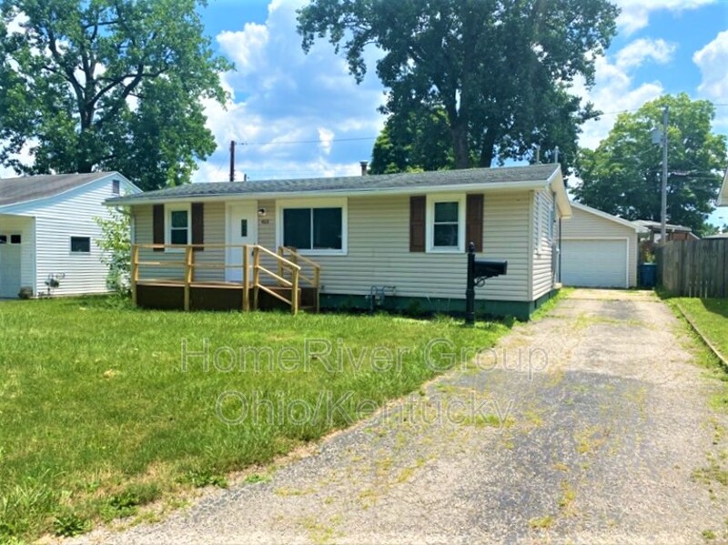 Request a Viewing for 4618 Farnham Ave Tenant Turner