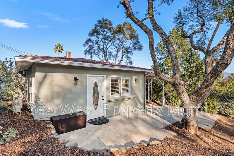 Escondido House: 3267 Bernardo Lane