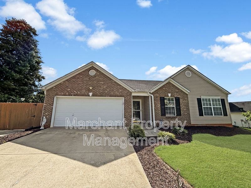 Mauldin House: 503 Peach Grove Place