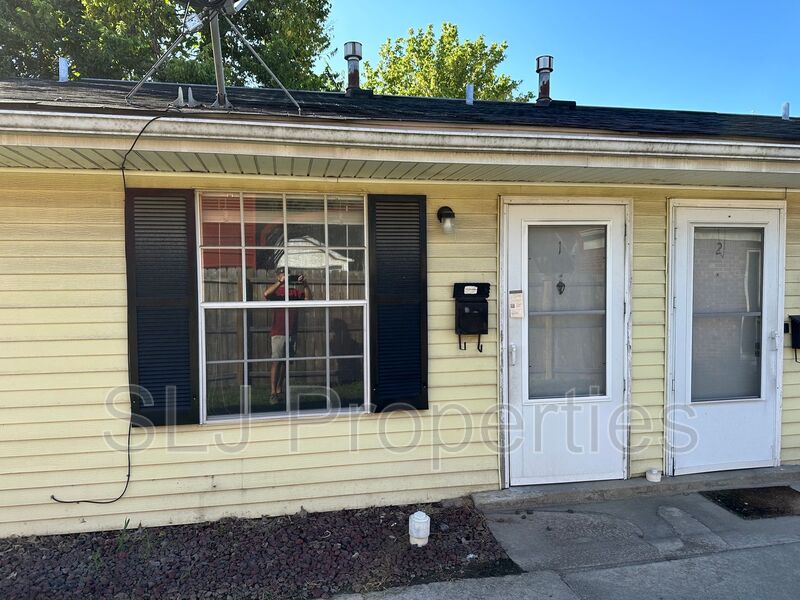 Jeffersonville Condo: 428 Locust