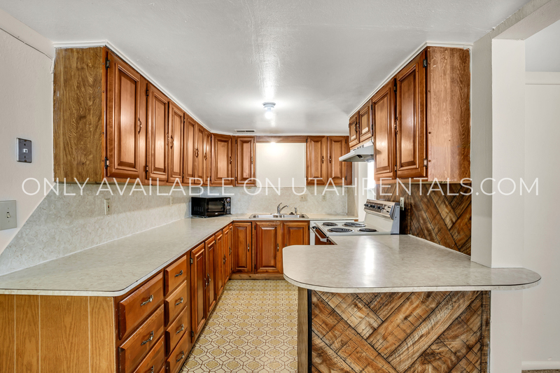 Springville Condo: 357 S 200 W