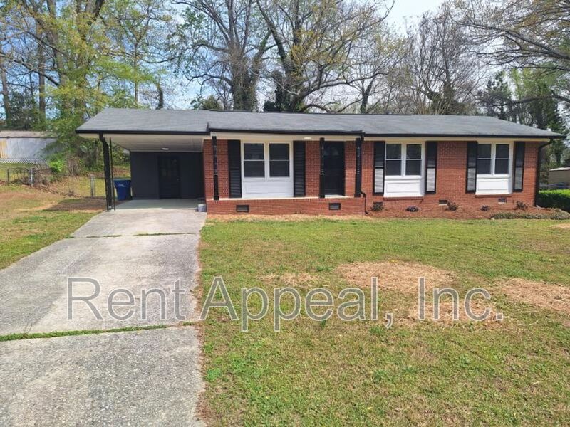 Atlanta House: 5370 Longmeadow Ln