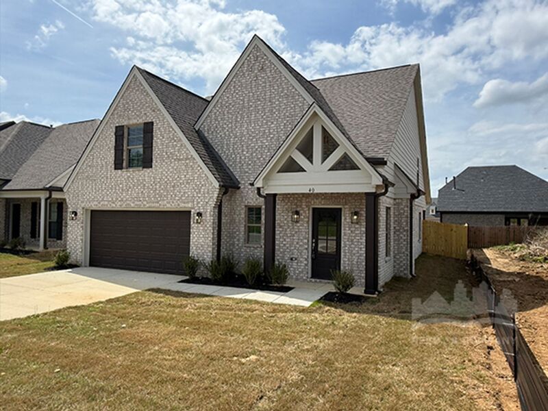 Oakland House: 40 Blue Dr