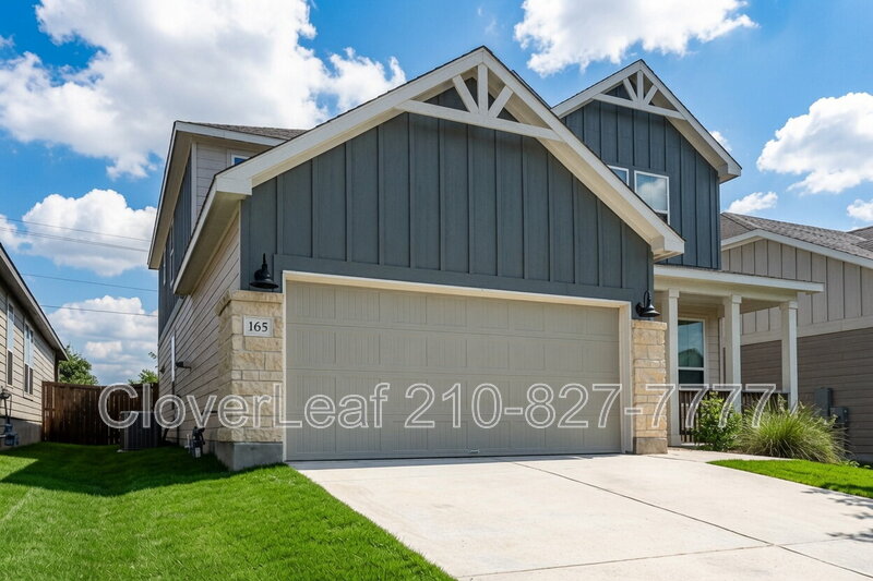 Boerne House: 165 Acorn Cir